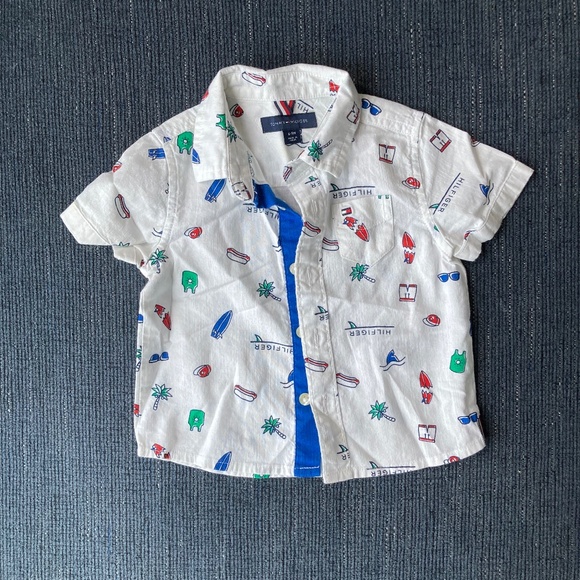 Tommy Hilfiger button down 6-9m - Picture 1 of 3